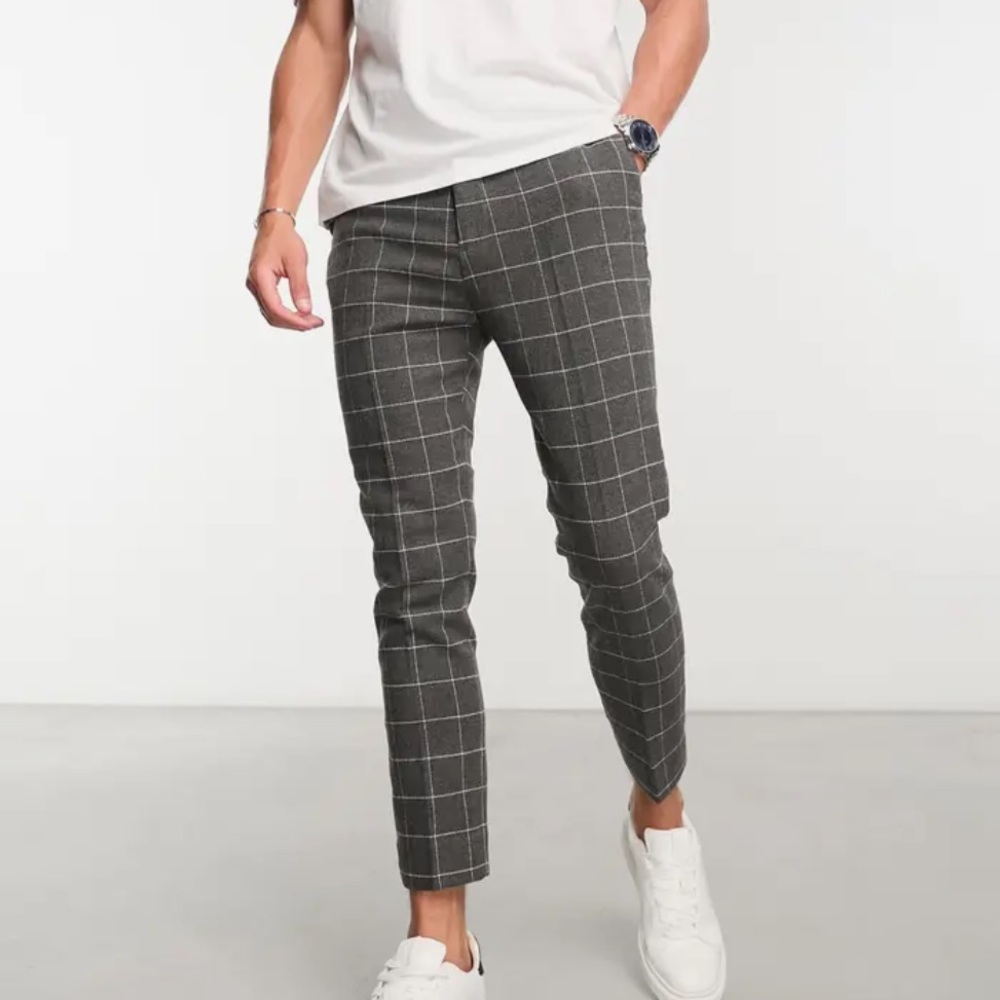 🆕 ASOS design tapered trousers